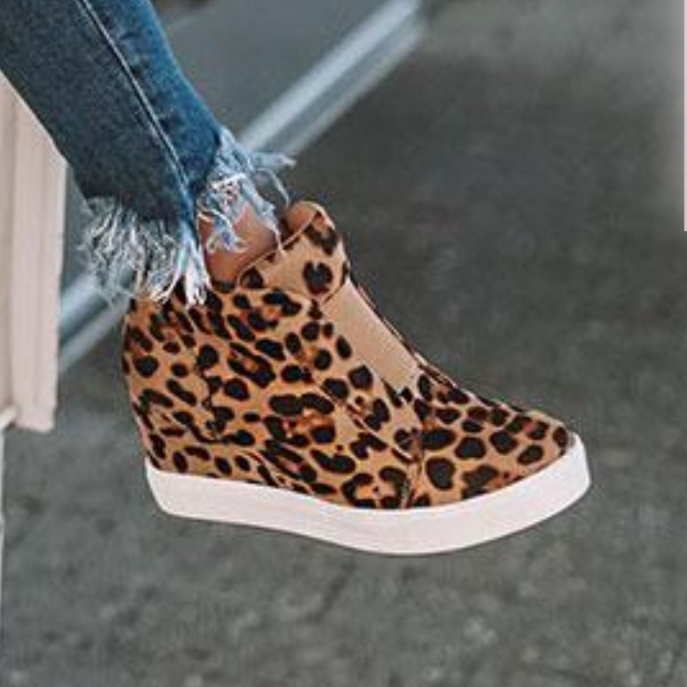 LEOPARD Print Platform Wedge Sneakers - Picture 2 of 3